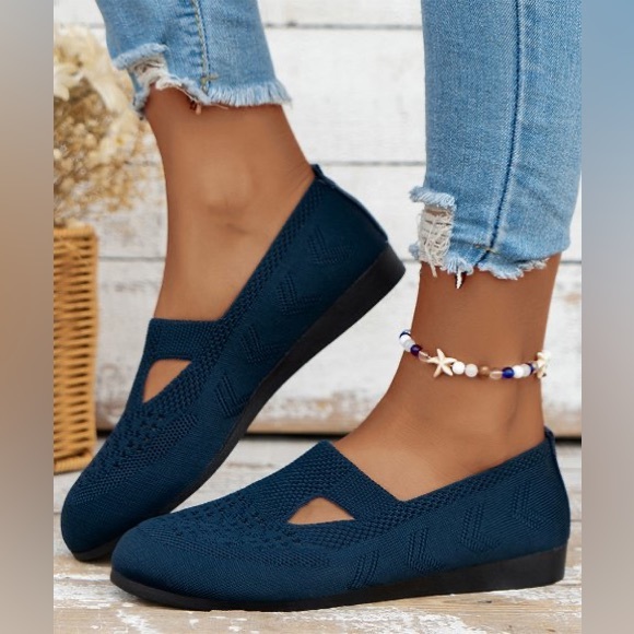 PAOTMBU - Blue Eyelet Loafer - size 8 (39) - new - Picture 2 of 7